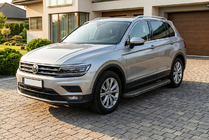 Volkswagen Tiguan 2016–2023 Bočné nášľapy Bosphore Black (2 ks, hliník) fotografia 1