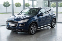 Peugeot 4008 2012–2017 Bočné nášľapy Maydos V1 (2 ks, hliník / nerez) fotografia 1
