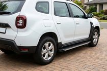 Renault Duster 2018–2024 Bočné prahy Maya V1 (2 ks, hliník) fotografia 1