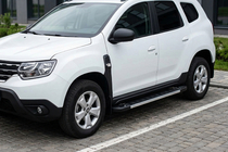 Dacia Duster 2018–2024 Bočné nášľapy RedLine V1 (2 ks, hliník) fotografia 1