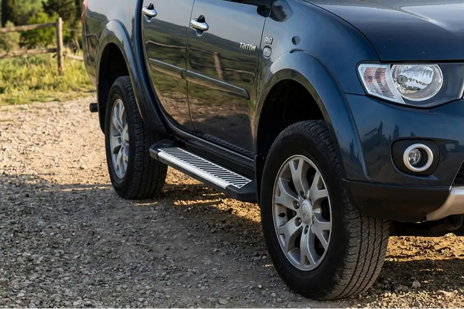 Fiat Fullback 2016– Bočné nášľapy Line (2 ks, hliník) Image