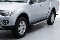 Fiat Fullback 2016– Bočné nášľapy Duru (2 ks, hliník) fotografia 1