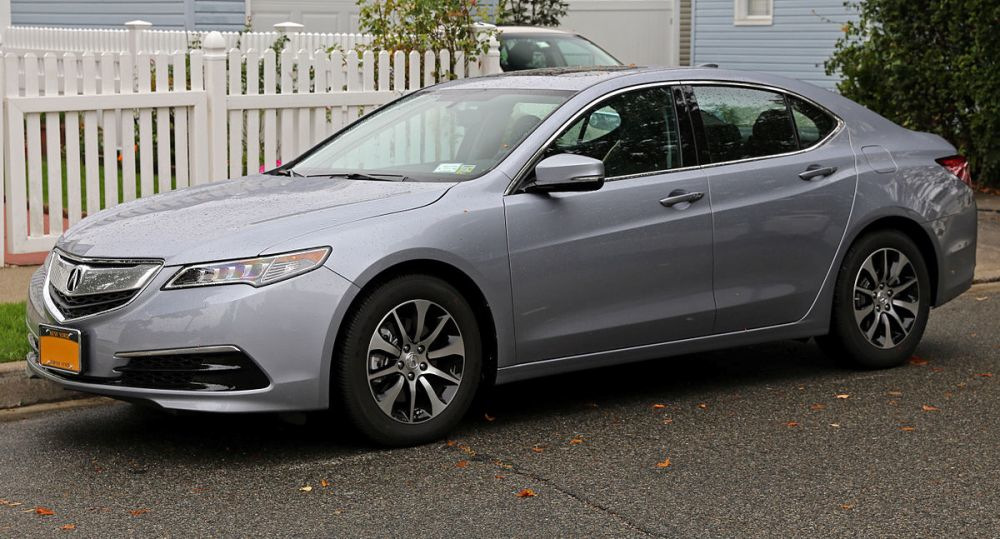 Recenzia prémiového sedanu Acura TLX