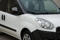 Fiat Doblo II 2010–2022 Kryty spätných zrkadiel čierny chróm (2 ks, plast) fotografia 1