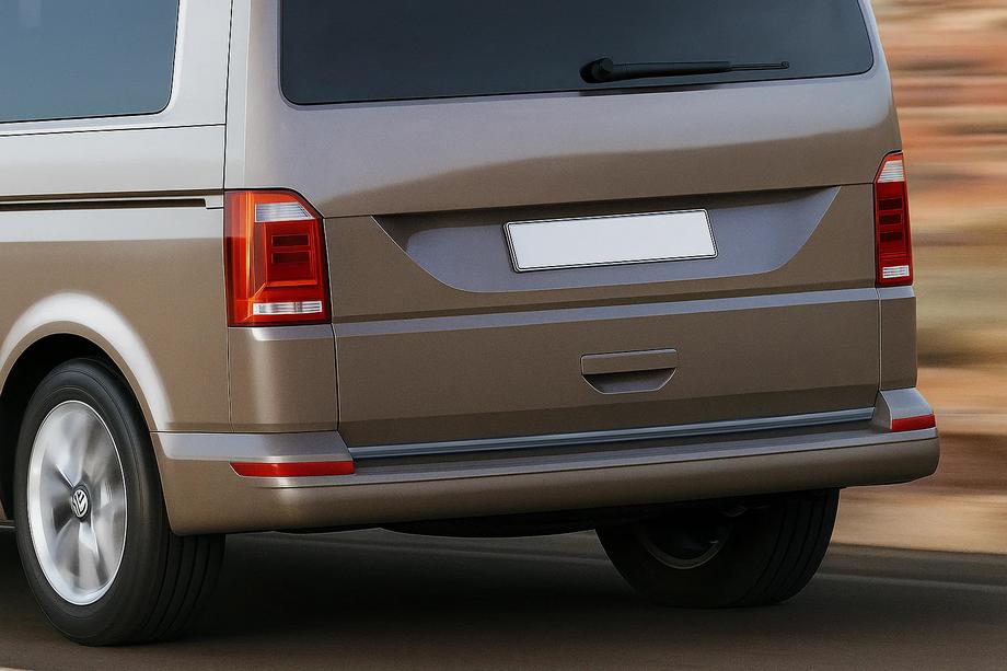 Volkswagen T6 2015–2024 Lišta na veko kufra (čierny chróm) Fotografia 1