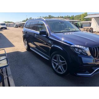 Karosársky body kit AMG V1 s kompletným nárazníkom (GLS63) fotografia 3
