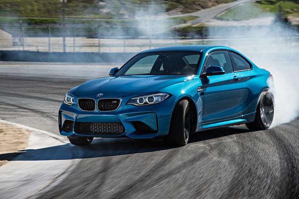 Recenzia nabitého kupé BMW M2
