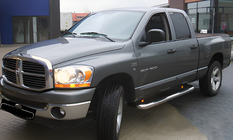 Dodge RAM (DT) 2018– Bočné rohové nerezové rúrky (2 ks) fotografia 1