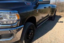 Dodge RAM (DT) 2018– Štandardné bočné rúrky (2 ks, nerez) fotografia 4