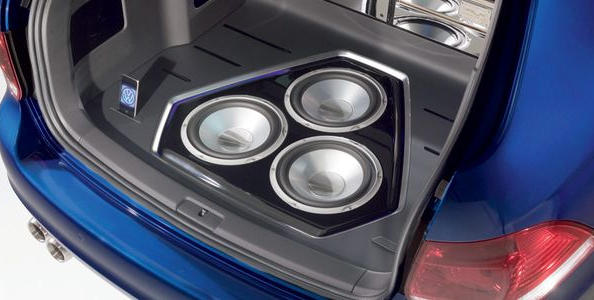 Montáž automobilových audiosystémov
