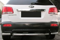 Kia Sorento II XM 2009–2014 Zadné rohové oblúky so stredovým dielom AK007-3 (2 ks, nerez) fotografia 1