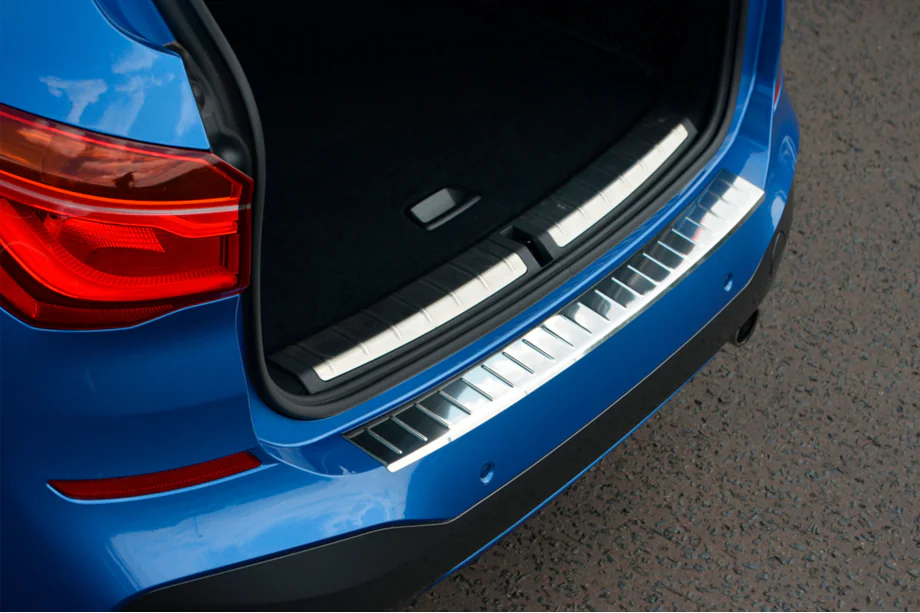 BMW X1 F48 2015–2022 Nerezová lišta na zadný nárazník OmsaLine (nerez.) Image