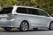 Recenzia minivanu Toyota Sienna fotografia 6