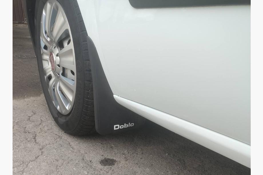 Fiat Doblo II 2010–2022 Prémiové blatníkové zásterky (Turecko) Zadné Image
