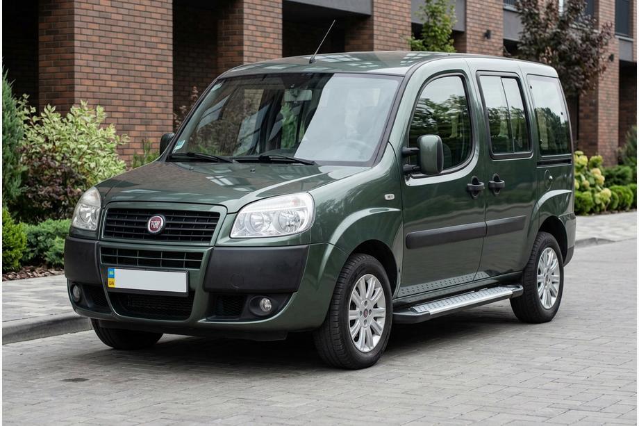 Fiat Doblo I 2005–2010 Bočné nášľapy Allmond Grey (2 ks, hliník) Image