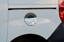 Fiat Doblo II 2010–2022 Nerezový kryt dvierok palivovej nádrže OmsaLine (nerez.) fotografia 1