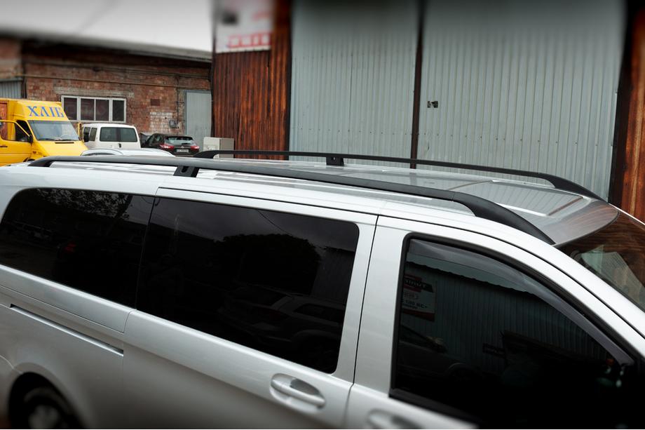 Mercedes Vito/V-trieda W447 2014– Čierne strešné lyžiny CAN Originálny dizajn (kovové nohy) Dlhý rázvor (EXTRALONG) Fotografia 3