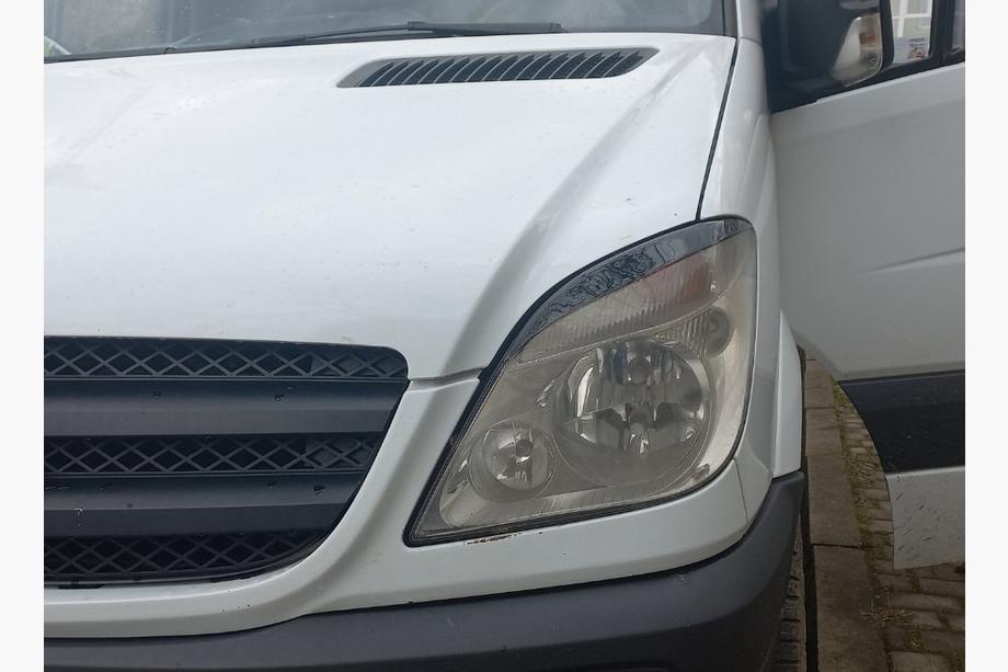 Mercedes Sprinter W906 2006–2018 Rovné mračidlá na svetlá (čierne, ABS, 2006-2013) Fotografia 3