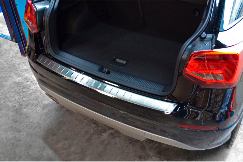 Audi Q2 2016– Nerezová lišta na zadný nárazník OmsaLine (nerez.) Image