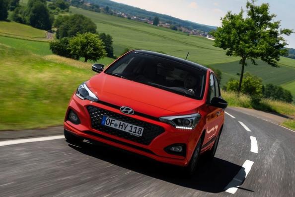 Modernizovaný päťdverový hatchback Hyundai i20 Fotografia 2