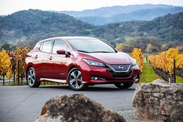 Elektrický hatchback Nissan Leaf druhej generácie