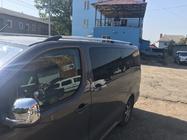 Peugeot Traveller 2017– Chrómové strešné lyžiny fotografia 2