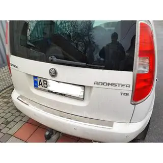 Nerezová lišta na zadný nárazník
