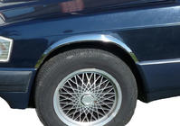 Mercedes W201 (190) 1982–1993 Lišty lemov blatníkov 1988-1993 (4 ks, nerez) fotografia 4