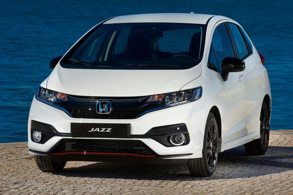 Recenzia modernizovaného kompaktného hatchbacku Honda Jazz