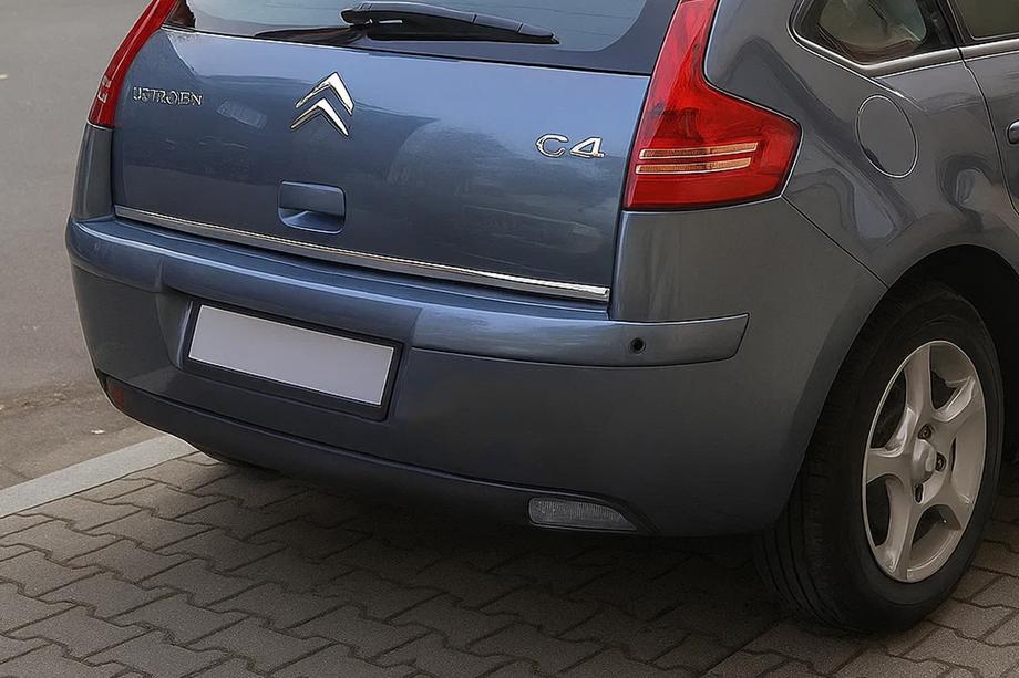 Citroen C-4 2004–2010 Nerezová lišta spodnej hrany veka kufra Fotografia 1