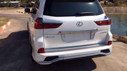 Lexus LX570/450d 2008–2022 Sada bodykitu (Modellista) fotografia 3