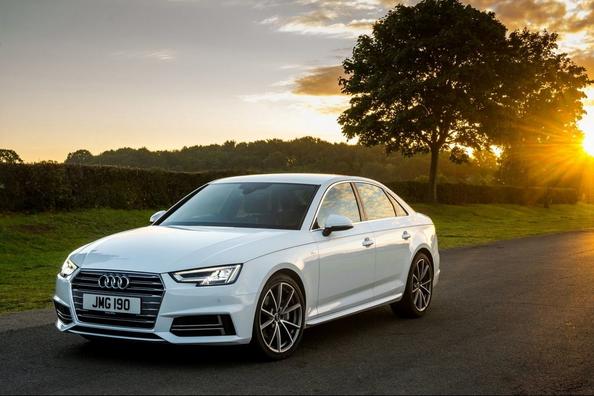 Piata generácia sedanu Audi A4