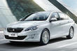 Recenzia lacného sedanu Peugeot 408 fotografia 1