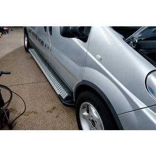 Bočné nášľapy Allmond Grey (2 ks, hliník) Opel Vivaro 2001–2015 fotografia 2