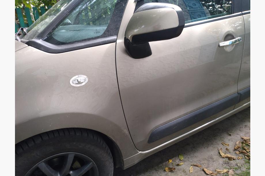 Citroen C-3 Picasso 2010–2017 Rámček smerovky Carmos (2 ks, nerez) Image