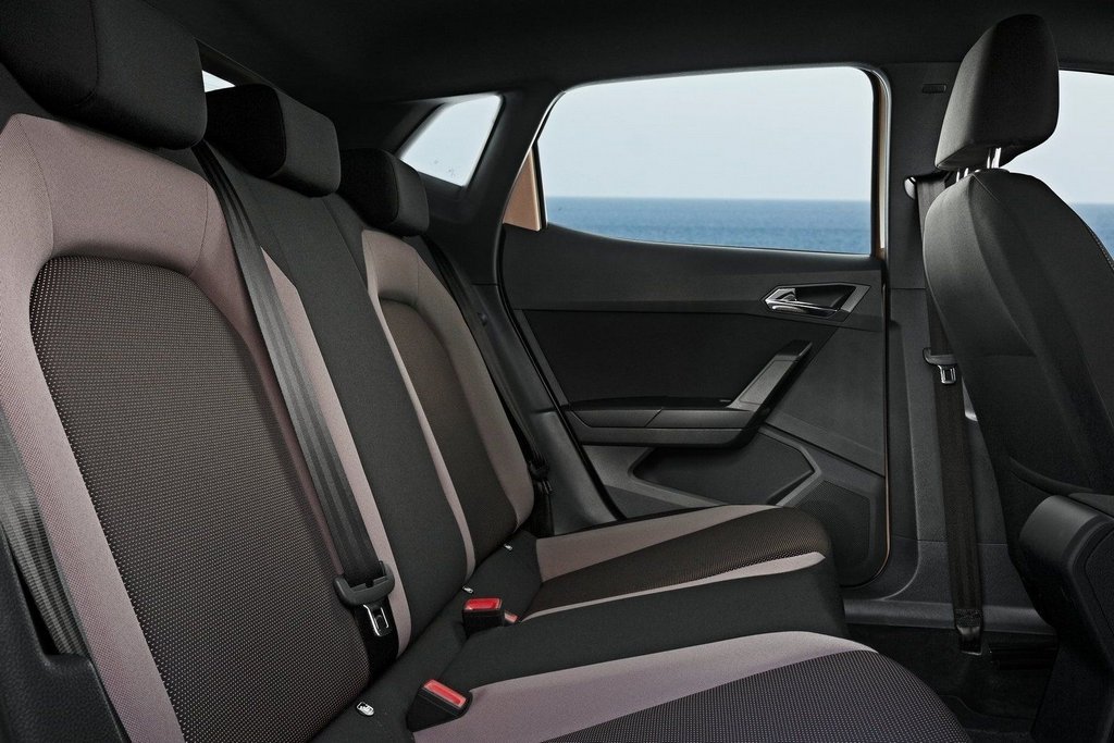 Recenzia päťdverového hatchbacku SEAT Ibiza