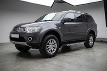 Mitsubishi Pajero Sport 2008–2015 Bočné nášľapy Duru (2 ks, hliník) fotografia 1