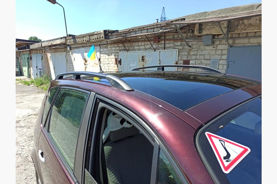 Renault Scenic/Grand 2003–2009 Strešné lyžiny čierne (2 ks) Dlhá verzia (Grande) Image