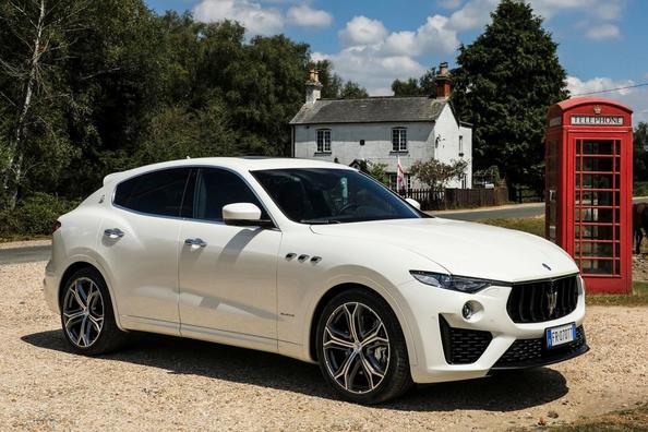 Recenzia crossovera Maserati Levante