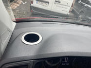 Volkswagen T6 2015–2024 Nerezový kryt držiaka nápojov (2 ks) fotografia 3