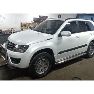 Premium bočné nášľapy (2 ks, nerez) Suzuki Grand Vitara 2005–2017 fotografia 3
