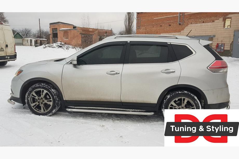 Nissan X-trail T32/Rogue 2014–2021 Bočné prahy Premium (2 ks, nerez.) Ø60 mm Image