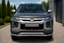 Mitsubishi L200 2015–2024 Predný ochranný rám ST008 (nerez) fotografia 3