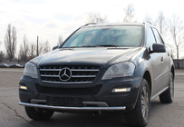 Mercedes ML W164 2005–2011 Predný ochranný rám ST008 (nerez) fotografia 3
