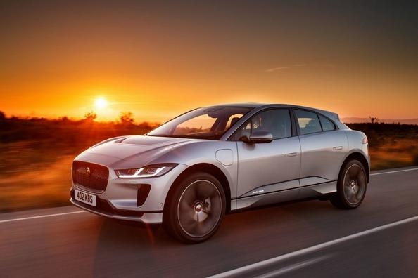 Elektrický crossover Jaguar I-Pace s pohonom všetkých kolies