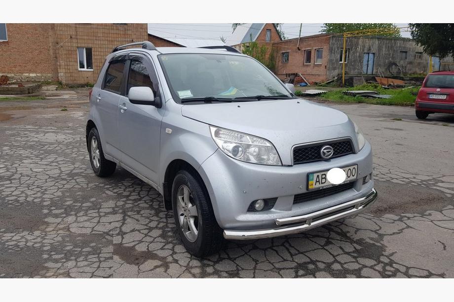 Daihatsu Terios 2006–2017 Predný ochranný rám ST014 (nerez) Fotografia 2