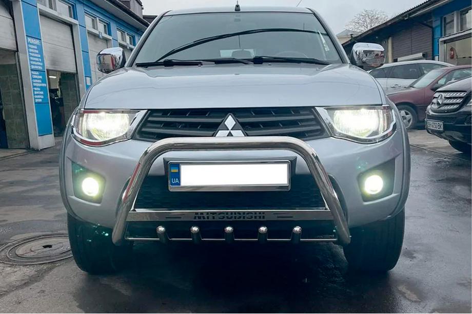 Mitsubishi L200 2006–2015 Predný ochranný rám WT004 (nerez) Image
