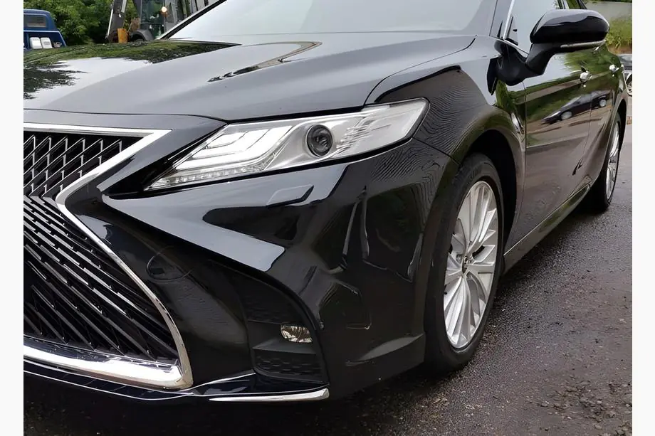Toyota Camry 2017–2023 Kompletný bodykit Lexus LS style Fotografia 4
