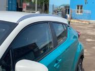 Toyota C-HR 2016–2023 Originálne strešné lyžiny (2 ks, hliník) fotografia 3