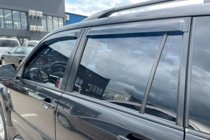 Toyota Land Cruiser Prado 120 2002–2009 Deflektory okien (4 ks, HIC) fotografia 1